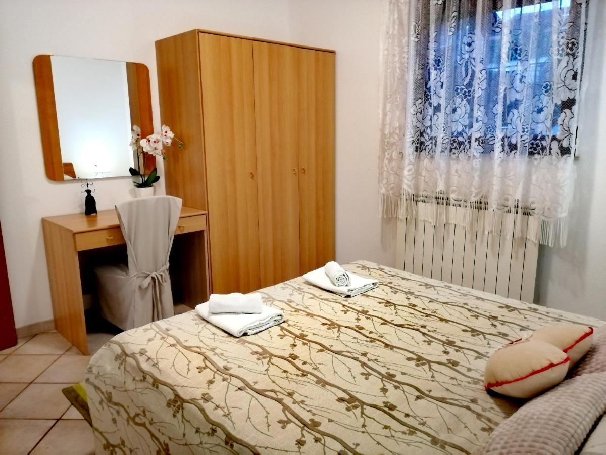 Room And Apartment Lea Rovinj Exterior photo